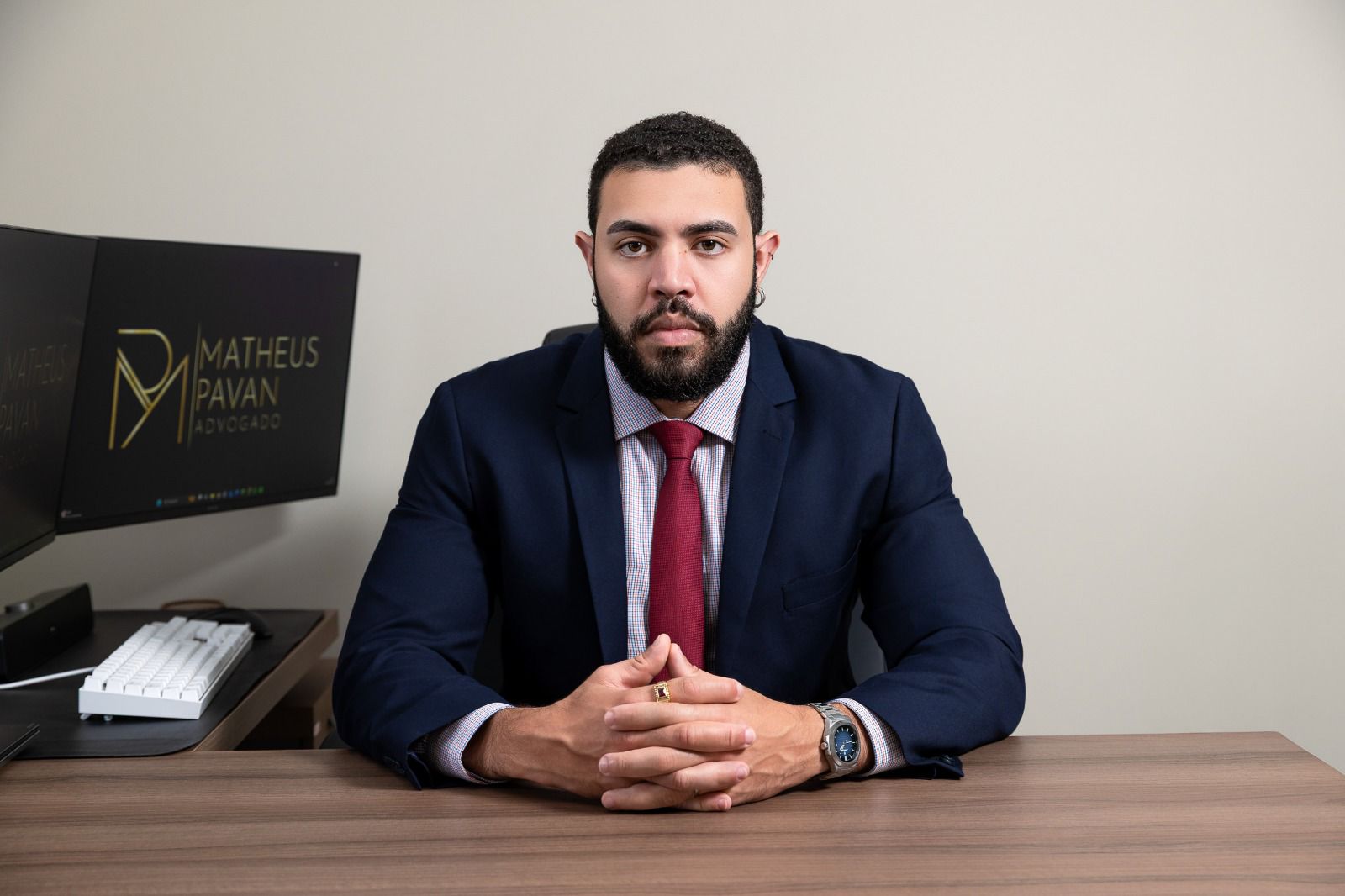 Matheus Pavan no escritório